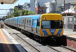 Sandringham bound comeng arriving at Prahran platform 2