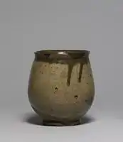 Tea ceremony vessel, stoneware with ash glaze, Edo period, early 19th century