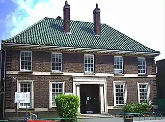 Mitcham Library, London Rd