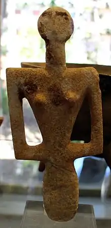 Female statuette recovered from the site, dated to 3200–2700 BC