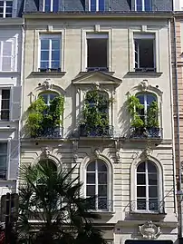 Facade of number 57 Rue de Seine