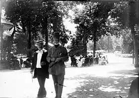 Henry Russell (right) and the baron de Lassus (left) in Luchon, in 1895, photograph by Eugène Trutat